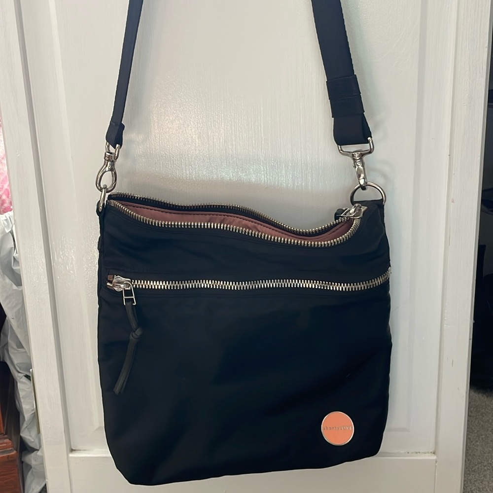 Shorty Love crossbody bag